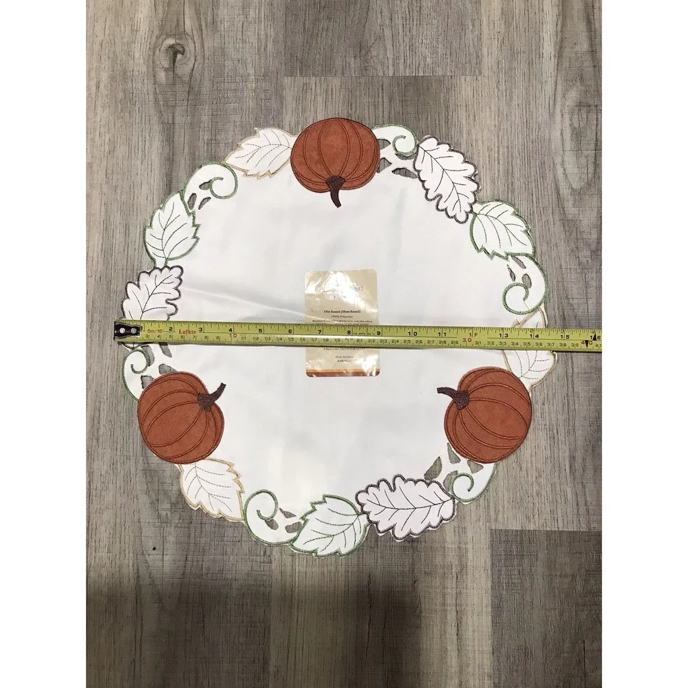 NEW Thanksgiving Embroidered Pumpkin Centerpiece Placemat Doily Applique Cutout